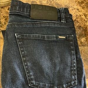 Men’s Hugo Jean